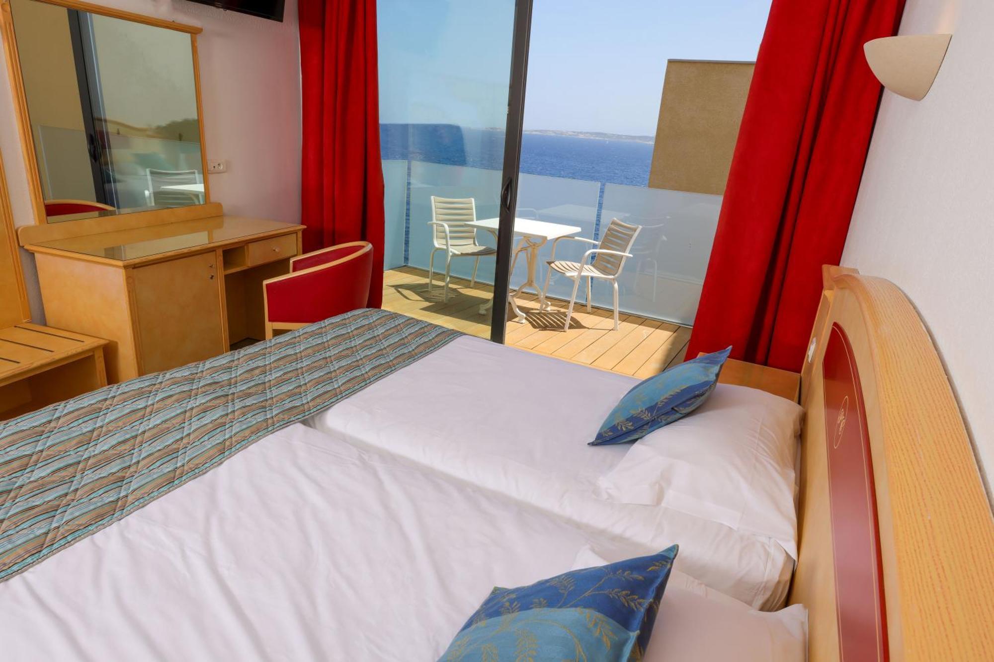 Hotel Saint Christophe Calvi  Exterior foto
